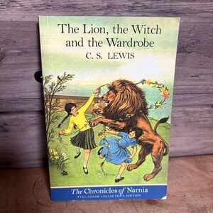 The Lion, the Witch and the Wardrobe by C.S. Lewis The Chronicles of Narnia Pape